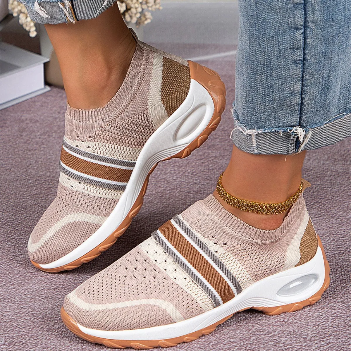 Breathable Round Toe Sneakers