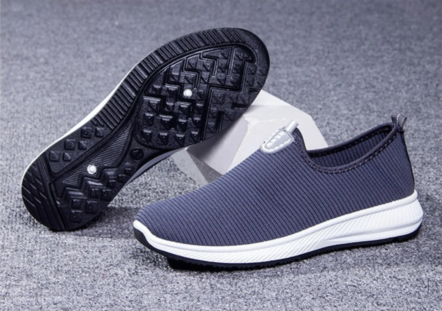 Men's Summer Lightweight Breathable Sneakers