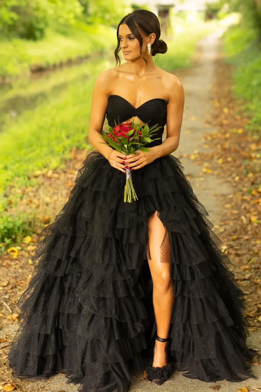 Serendip | A Line Black Tiered Tulle Sweetheart Long Prom Dresses with Slit